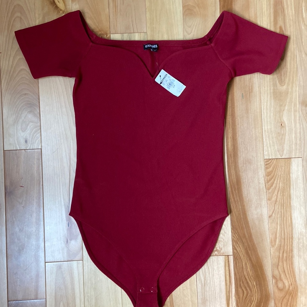 NWT Express sweetheart off the shoulder ribbed bodysuit